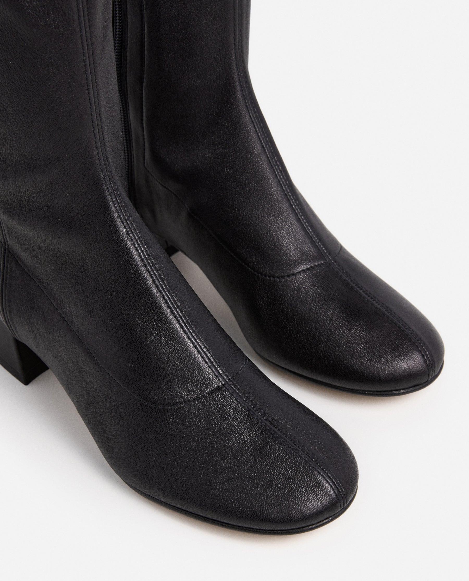 Eden Leather Black