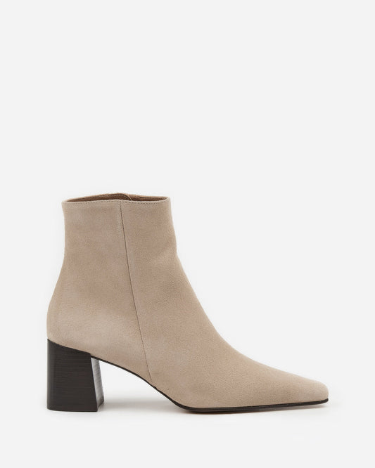 Riley Suede Sand