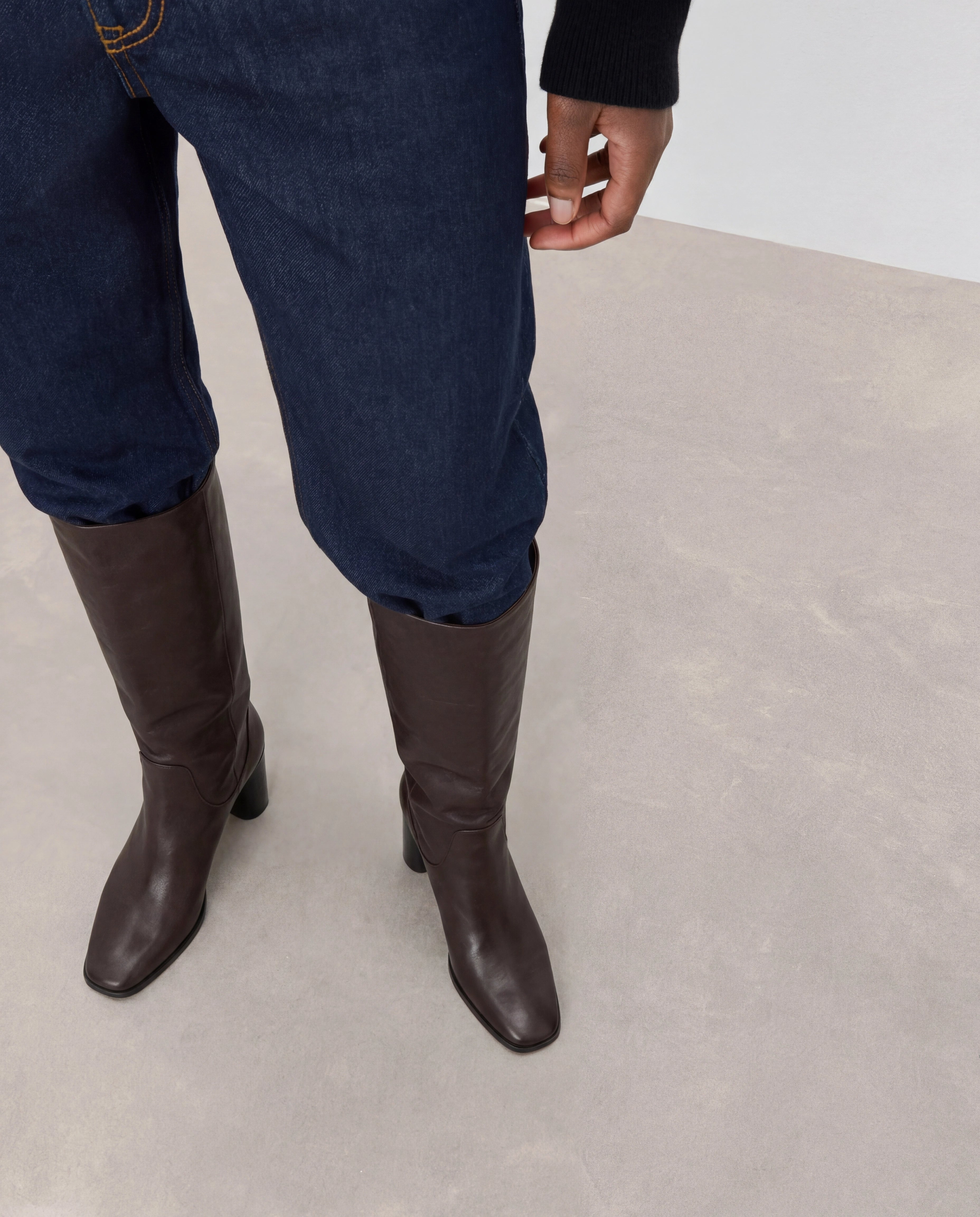 Octavia Leather Chocolate